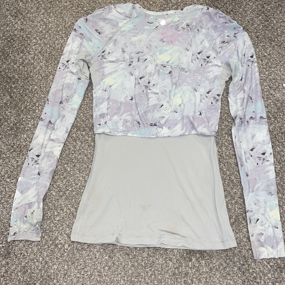 Lululemon Long Sleeve Shirt - Picture 4 of 5
